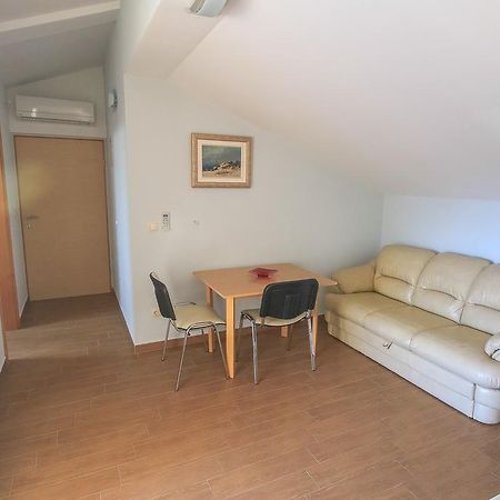 Apartment Ana ヴォディツェ エクステリア 写真