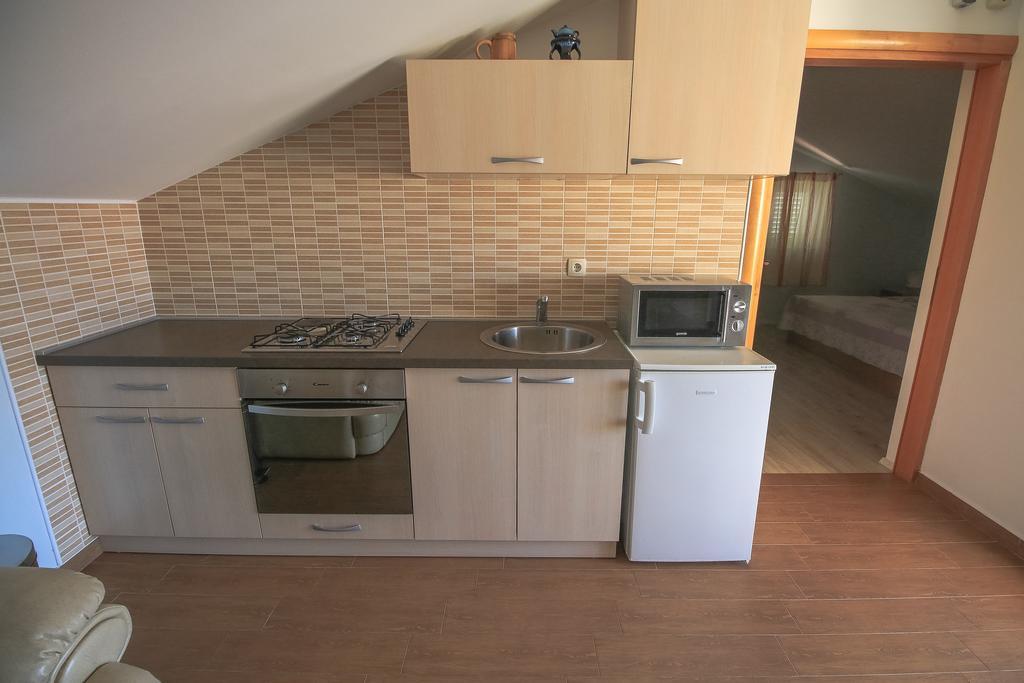 Apartment Ana ヴォディツェ エクステリア 写真