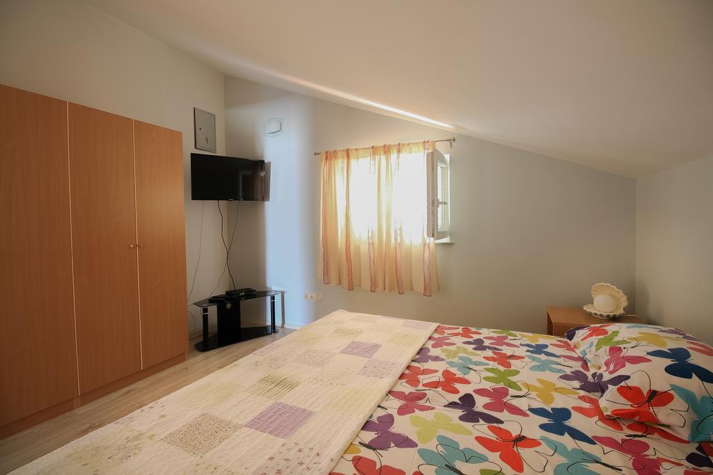 Apartment Ana ヴォディツェ エクステリア 写真